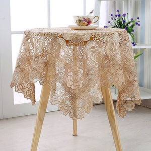 Nappe rectangulaire en tissu brodé Vintage