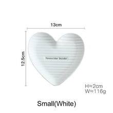 Load image into Gallery viewer, Lot Assiette heart shaped ceramic plate