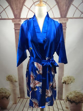 Load image into Gallery viewer, Peignoir femme soie satin courrt  Robe Kimono