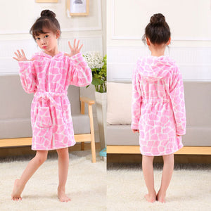 Robe de bande dessinée pour enfants flanelle bébé peignoir à manches longues à capuchon enfants